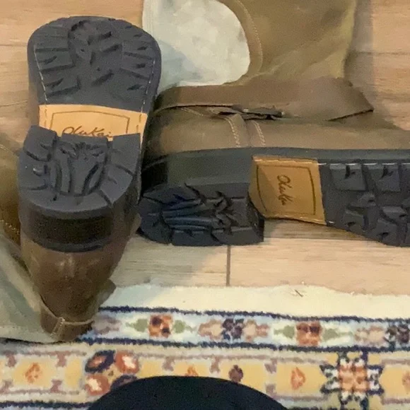 Olukai Boots- Olive/Khaki- Size 9 1/2- Leather and Suede- Never Worn - Picture 3 of 8